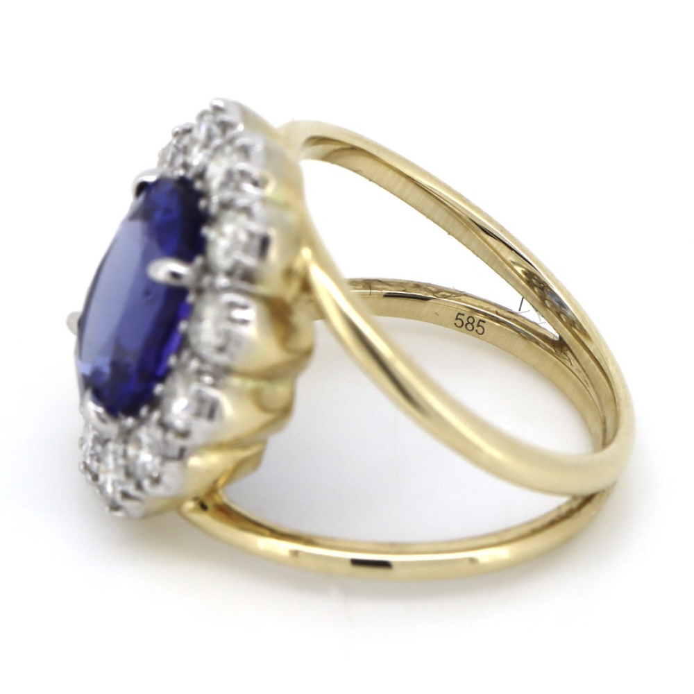 3.80ct Yellow and White Gold Tanzanite and Diamond Cocktail Ring