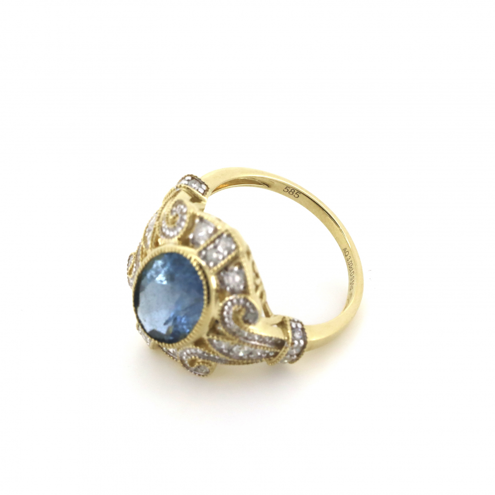 Yellow Gold Santa Maria Aquamarine and Diamond Antique Style Ring