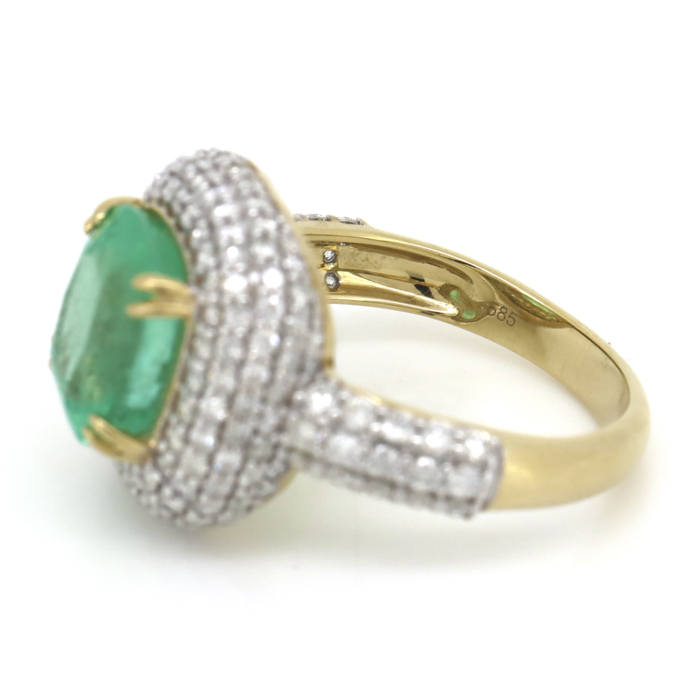 Yellow Gold, 3.52ct Colombian Emerald and Diamond, Cluster Ring