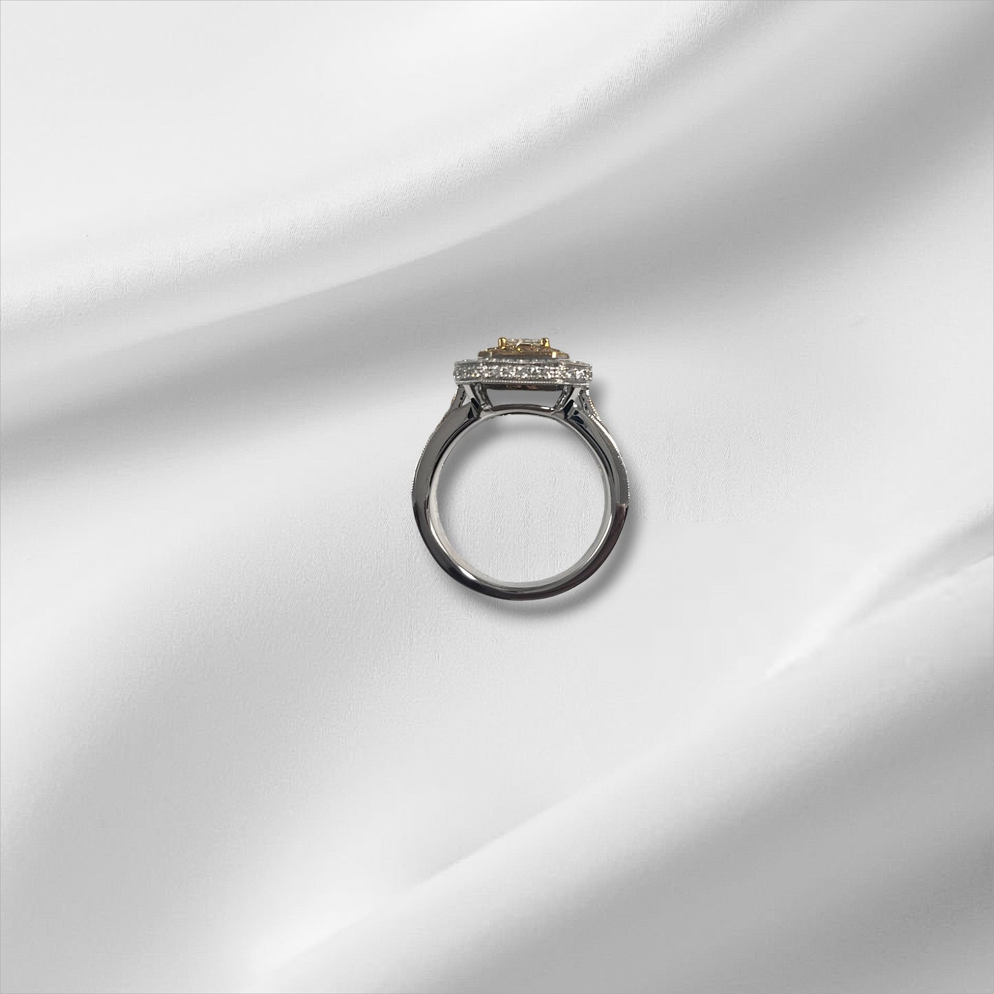 0.61ct Yellow and white diamond ring