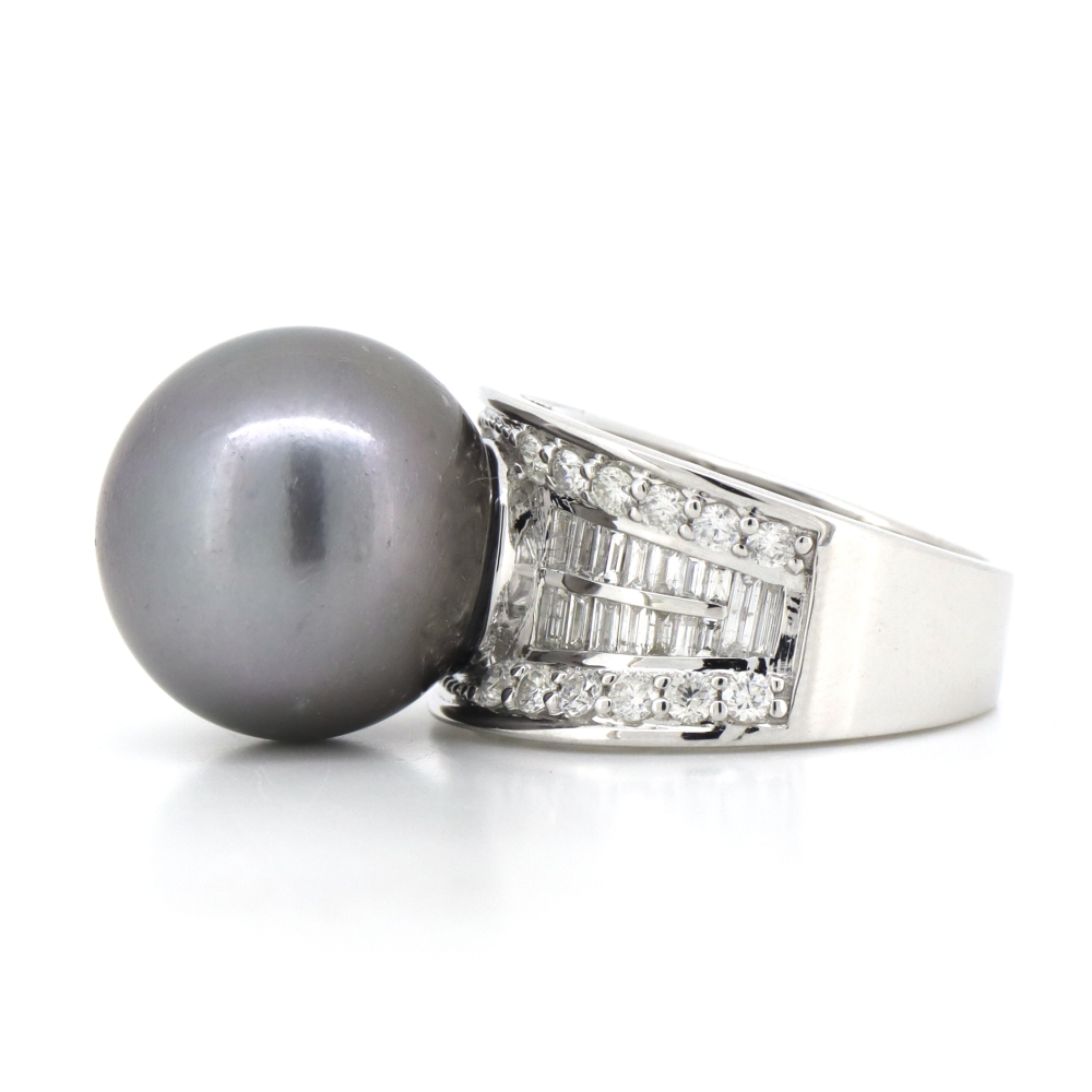 White Gold, Grey Cultured Tahitian Pearl and Diamond, Cocktail Ring