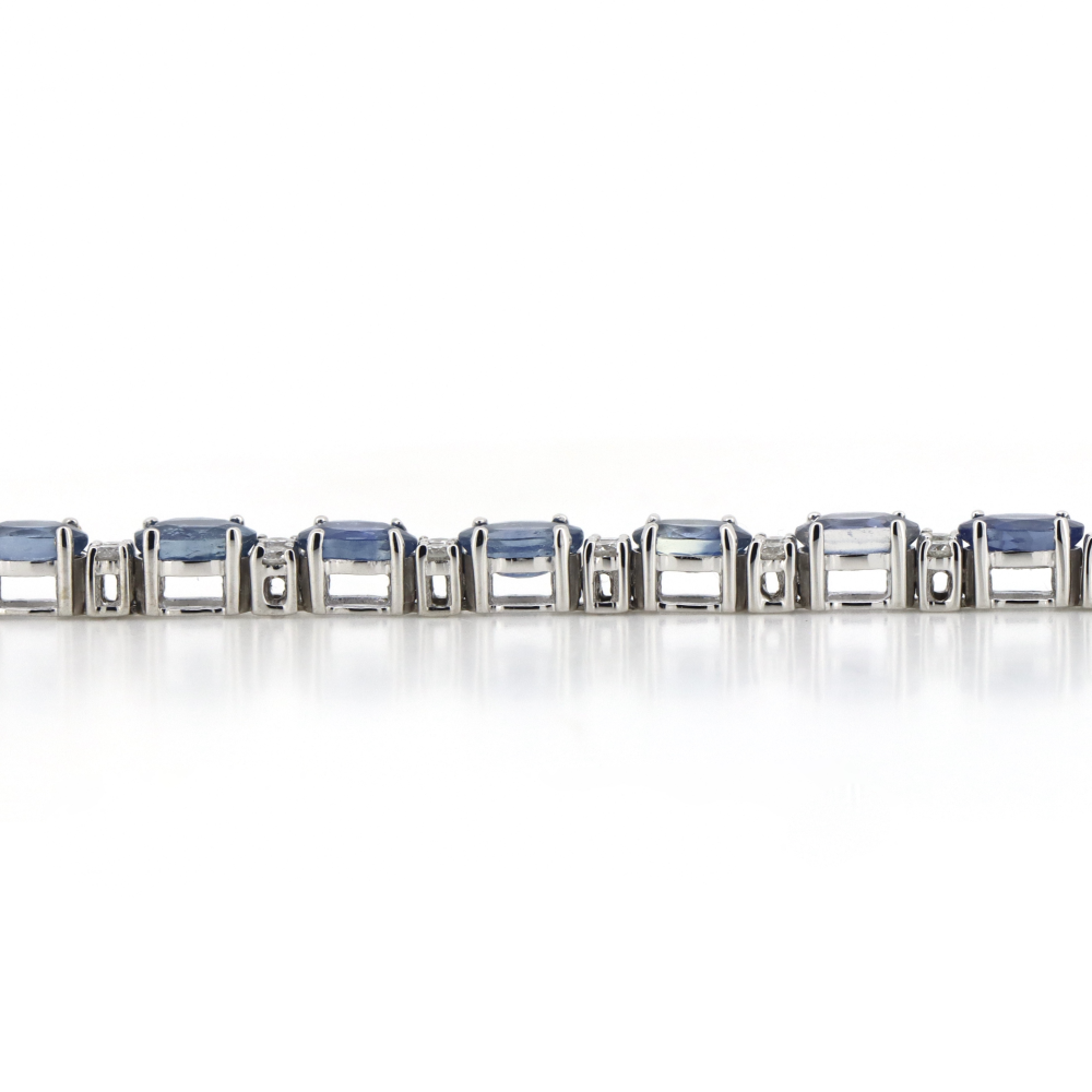 9.03ct White Gold, Sapphire and Diamond, Line Bracelet
