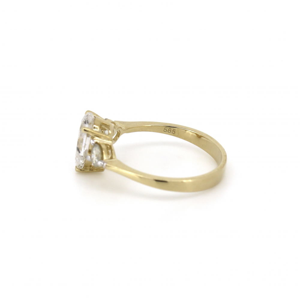 1.13ct Pear shaped Yellow Gold Diamond Trilogy Style Ring