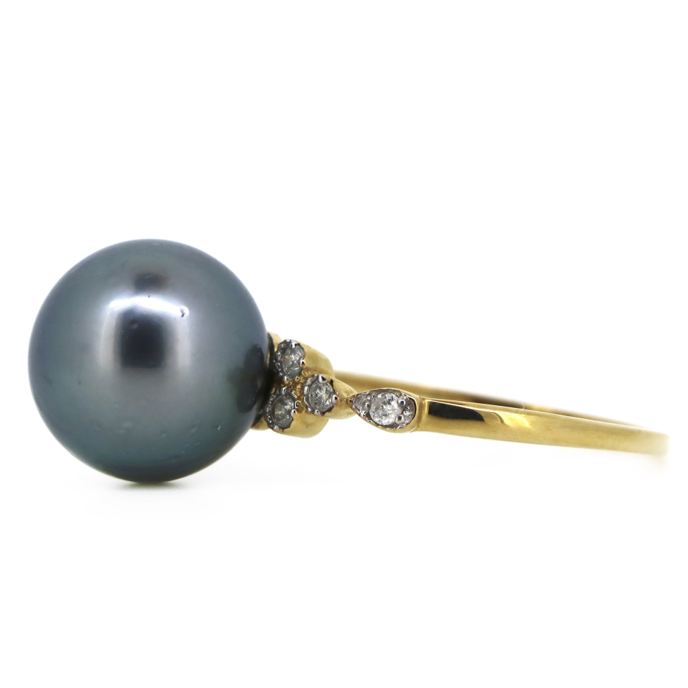 Yellow Gold, Black Cultured Tahitian Pearl and Diamond Ring