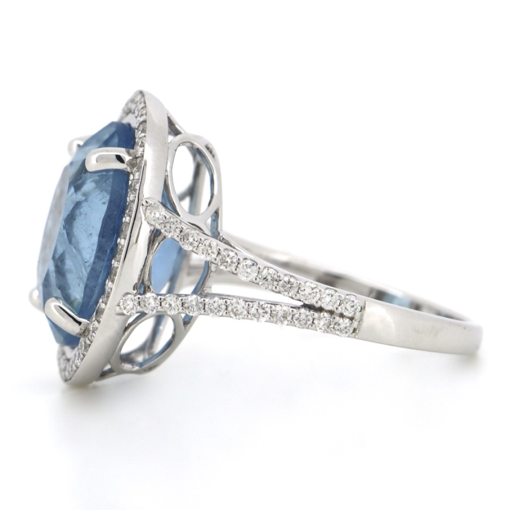 White Gold, 6.65ct Aquamarine and Diamond, Cocktail Ring