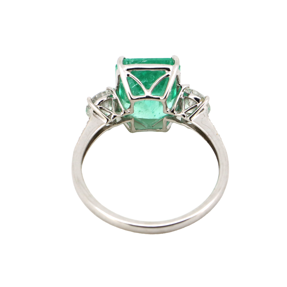 4.19ct Colombian Emerald and Diamond Classic Ring