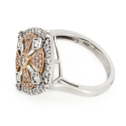 White/Rose Gold Fancy Pink Diamond Decorative Ring