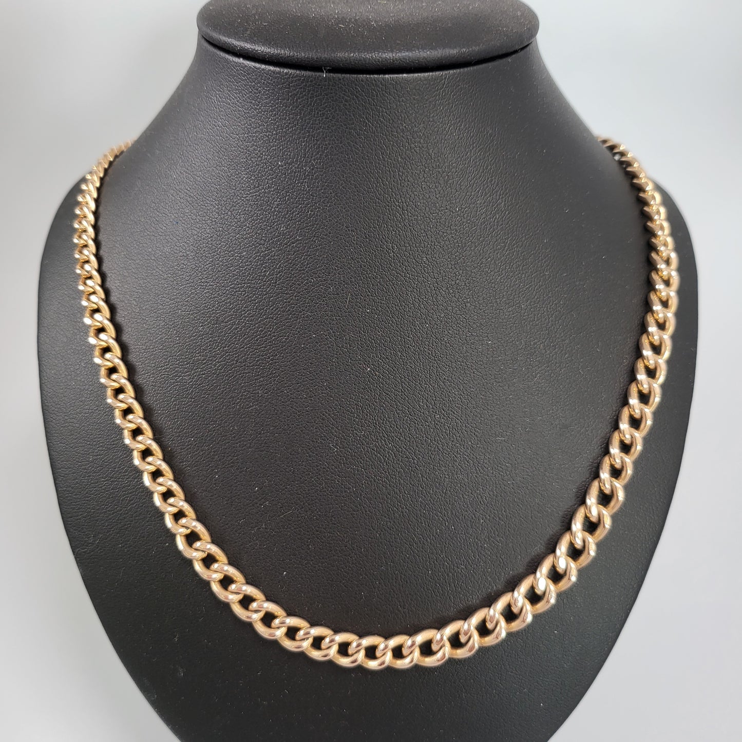 9ct Yellow Gold Necklace c. 1945