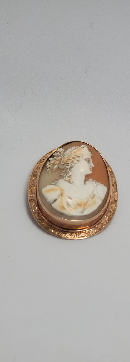 Cameo Brooch c. 1945