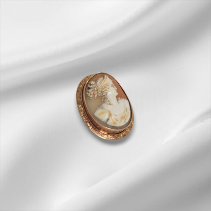 Cameo Brooch c. 1945