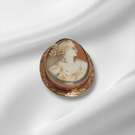 Cameo Brooch c. 1945