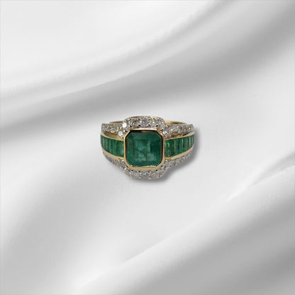 Colombian Emerald and Diamond Cocktail Ring