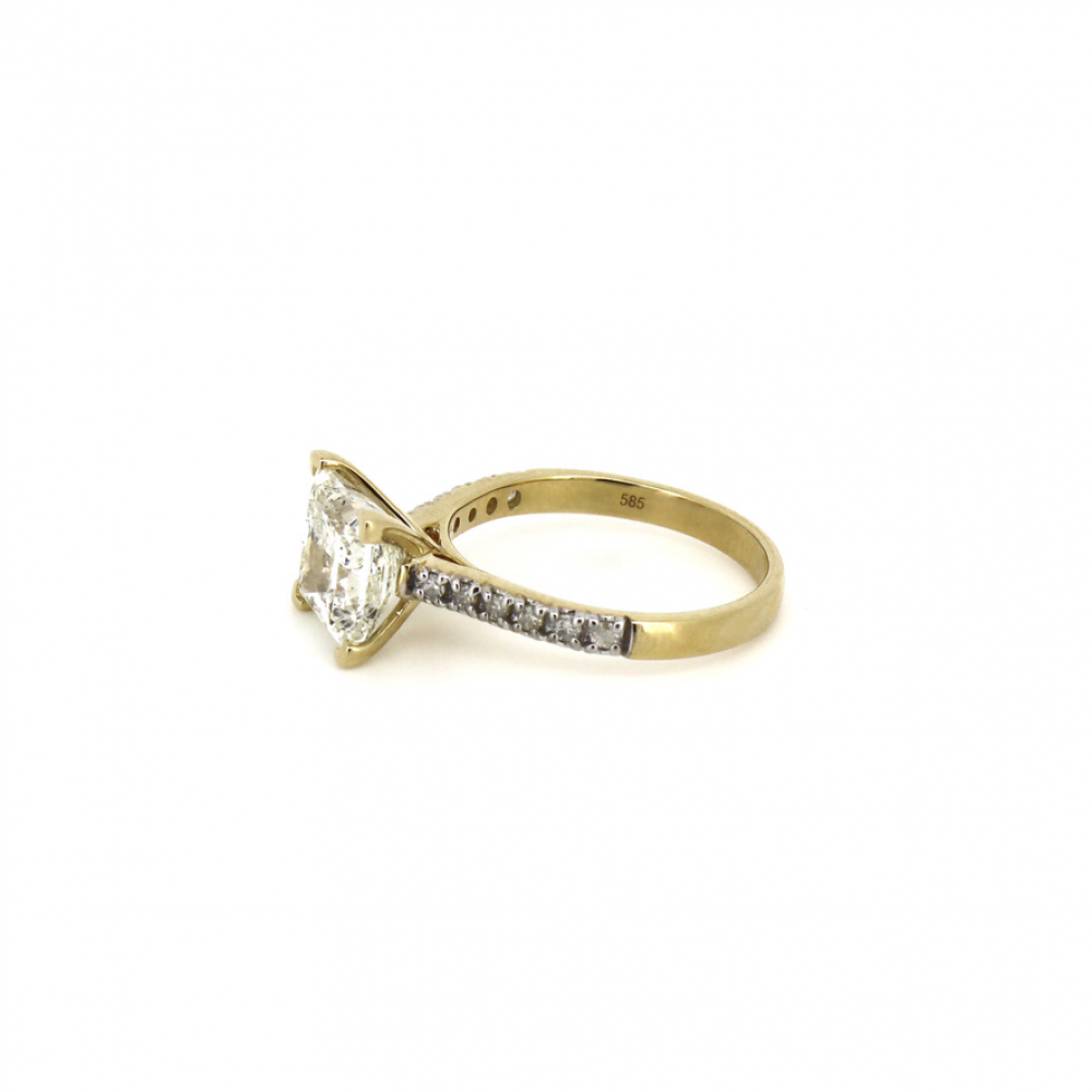 3.11ct Yellow Gold Diamond Solitaire Ring