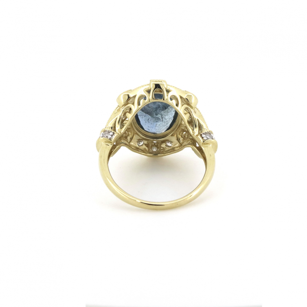 Santa  Maria Aquamarine and Diamond Antique Style Ring