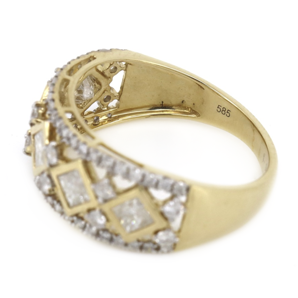 Yellow Gold Decorative Diamond Band – Structured Geometry & Seamless Sparkle