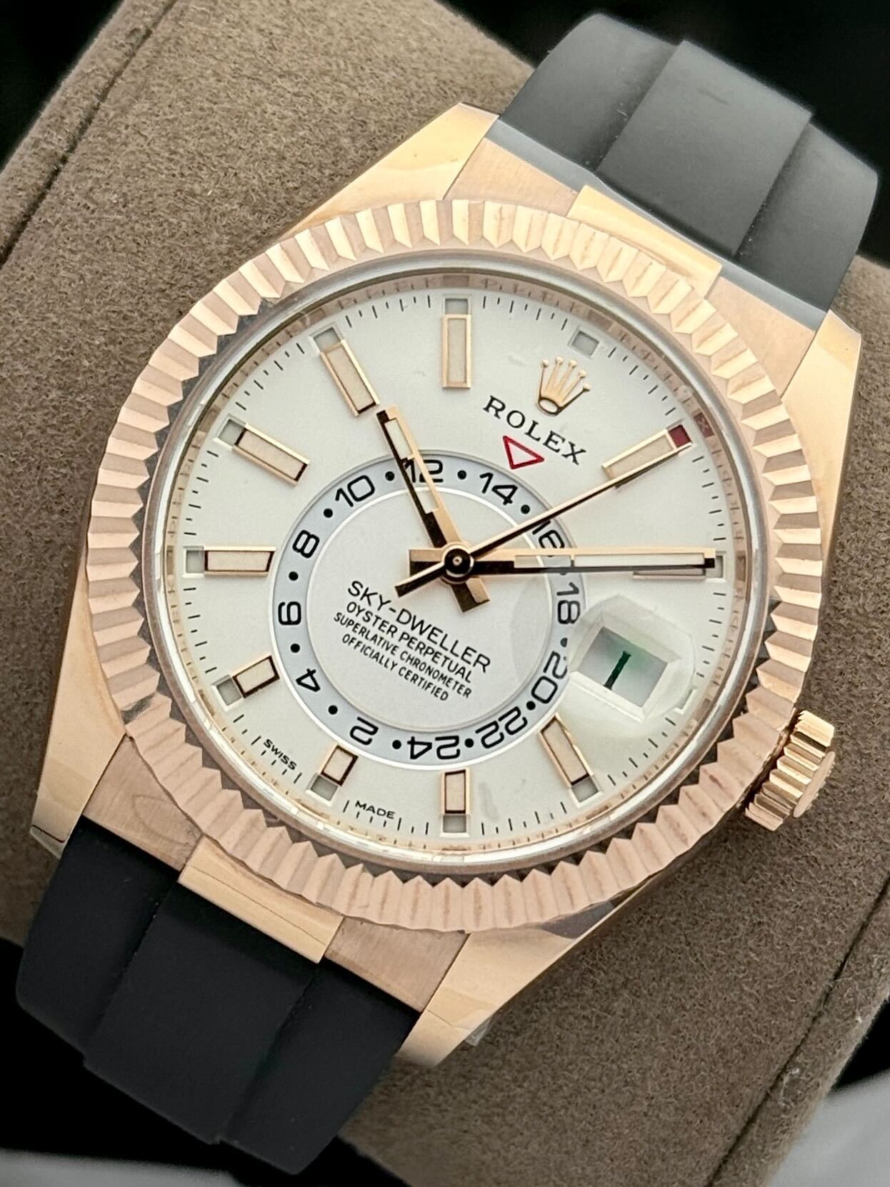 Rolex Sky-Dweller Rose Gold White Dial Oysterflex 326235 | 2022 | 42mm